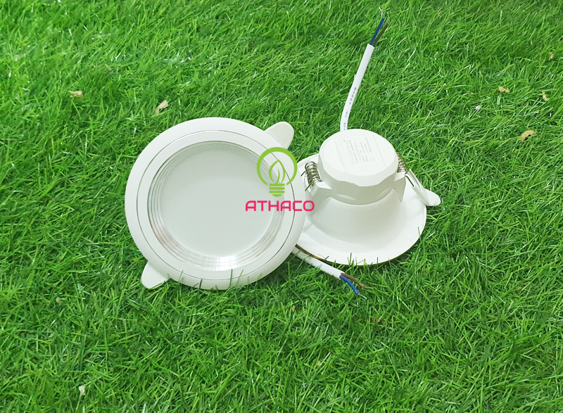 Đèn led âm trần 3 chế độ 7W viền bạc Athaco