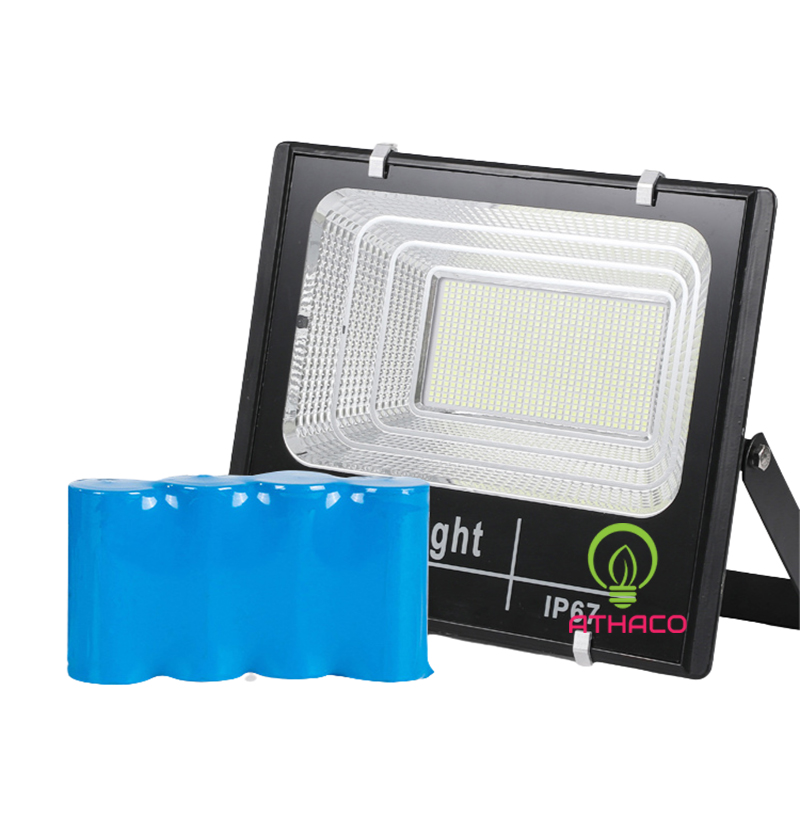 Đèn Pha Led Năng Lượng Mặt Trời 100W JD