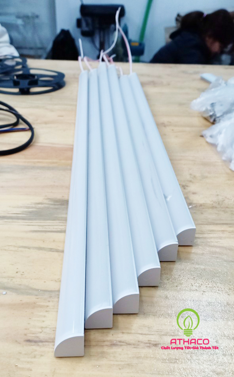 Đèn led thanh nhôm định hình V1616 lắp góc Đèn led thanh nhôm định hình V1616 lắp góc(Loại dày)